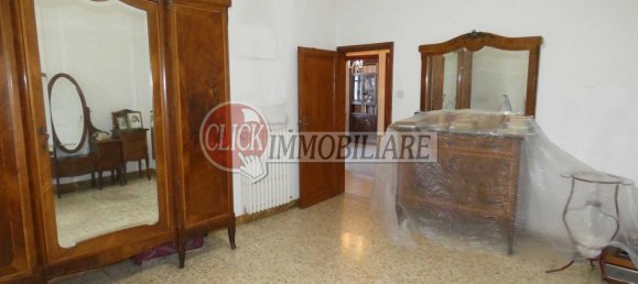 8 rooms House in Vicchio, Italy No. 108300 17