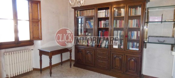 8 rooms House in Vicchio, Italy No. 108300 12