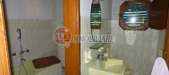 8 rooms House in Vicchio, Italy No. 108300 14