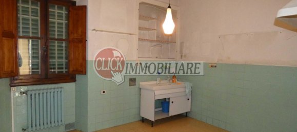 8 rooms House in Vicchio, Italy No. 108300 6