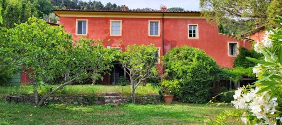 Дом с 8 спальнями в Камайоре, Италия № 377448 2