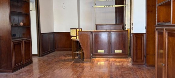 2 Schlafzimmer Wohnung in Rome, Italy, Nr. 321587 3