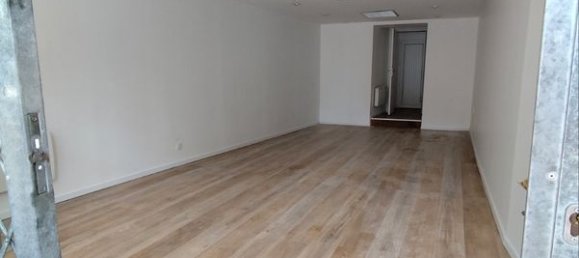 Edificio de 1 dormitorio en Blere, France No. 283326 3