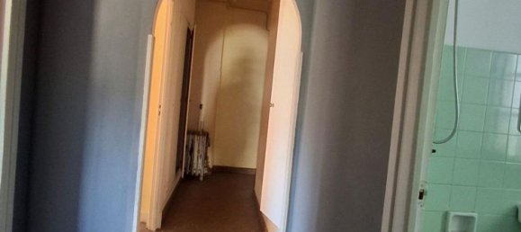 1000m² Building in Leon, Spain No. 28819 14