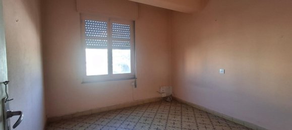 1000m² Building in Leon, Spain No. 28819 30