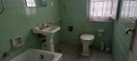 1000m² Building in Leon, Spain No. 28819 13