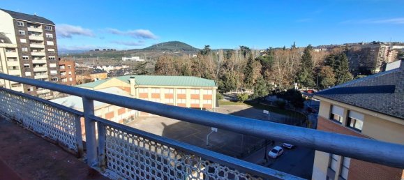 1000m² Building in Leon, Spain No. 28819 21