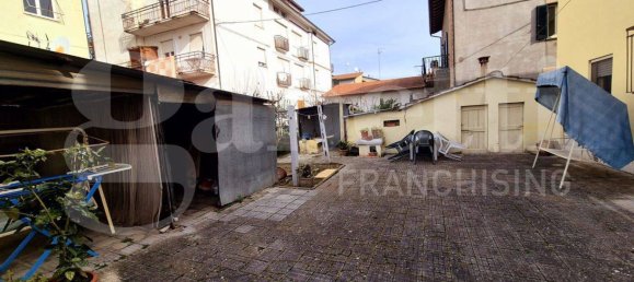 Дом с 4 спальнями в Ассизи, Италия № 126255 21