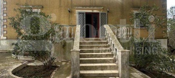 Villa de 5 habitaciónes en Ostuni, Italy No. 31913 4