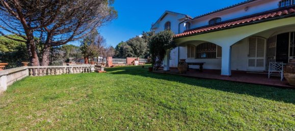 6 bedrooms Villa in Livorno, Italy No. 164001 36