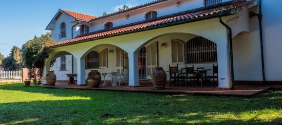 6 bedrooms Villa in Livorno, Italy No. 164001 5