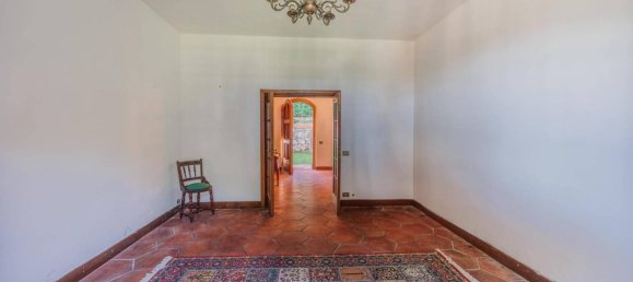 6 bedrooms Villa in Livorno, Italy No. 164001 35