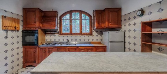 6 bedrooms Villa in Livorno, Italy No. 164001 31