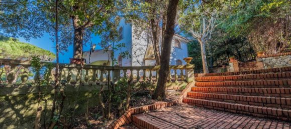 6 bedrooms Villa in Livorno, Italy No. 164001 44