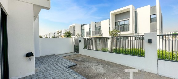 4 bedrooms Townhouse in Dubai Land, UAE No. 28596 17
