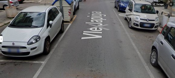 2 Schlafzimmer Wohnung in Bari, Italy, Nr. 278637 2