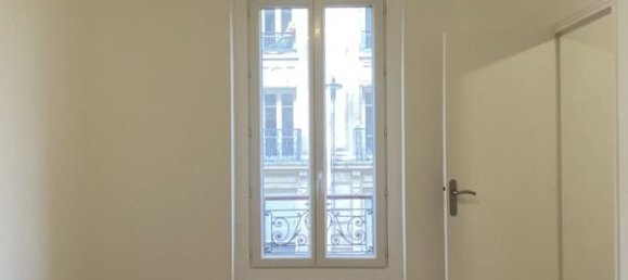 2 bedrooms Apartment in Paris, France No. 149282 2