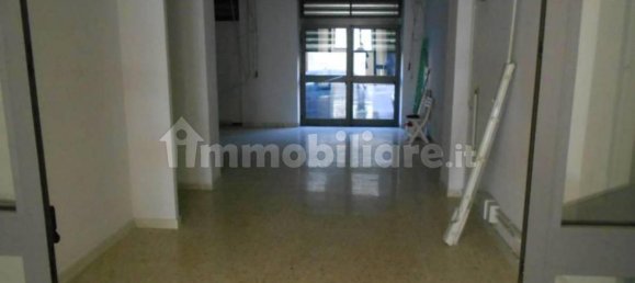 144m² Commercial property in Ferentino, Italy No. 319533 4