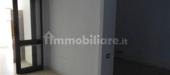 144m² Commercial property in Ferentino, Italy No. 319533 5