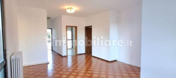 Apartamento de 2 dormitorios en Veniano, Italy No. 235871 6
