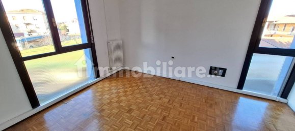 Apartamento de 2 dormitorios en Veniano, Italy No. 235871 33