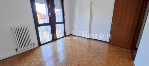 Apartamento de 2 dormitorios en Veniano, Italy No. 235871 25
