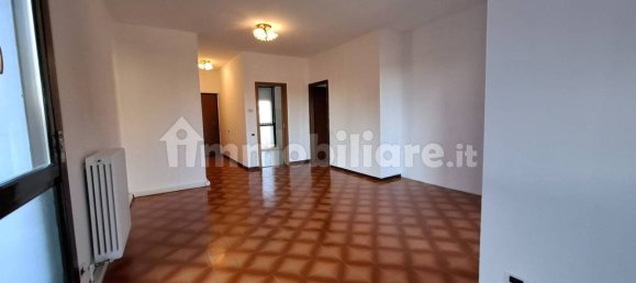 Apartamento de 2 dormitorios en Veniano, Italy No. 235871 15