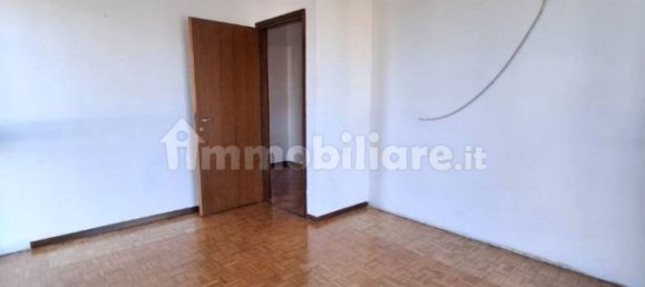 Apartamento de 2 dormitorios en Veniano, Italy No. 235871 35