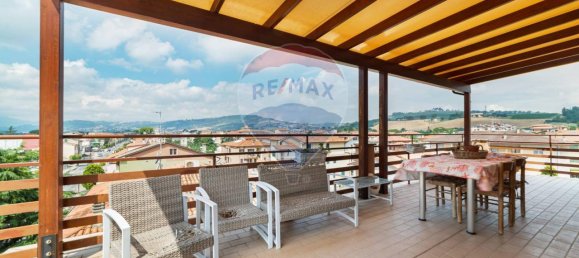 5 rooms Apartment in Maiolati Spontini, Italy No. 7440 8