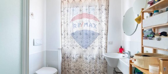 5 rooms Apartment in Maiolati Spontini, Italy No. 7440 2