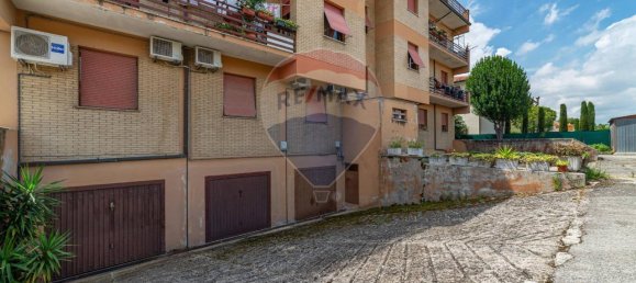 5 rooms Apartment in Maiolati Spontini, Italy No. 7440 4