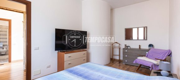 3-Zimmer Haus in Mariano Comense, Italy, Nr. 361479 8