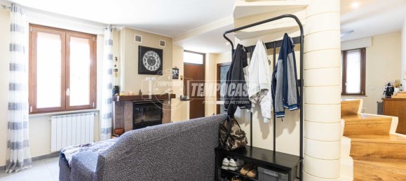 3-Zimmer Haus in Mariano Comense, Italy, Nr. 361479 16