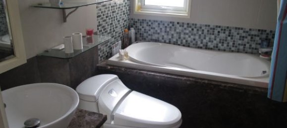 3 bedrooms Apartment in Hoan Kiem, Vietnam No. 4955 10