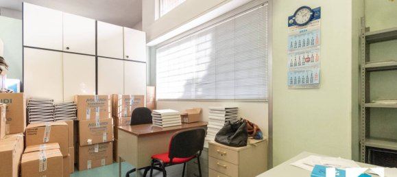 Коммерческая недвижимость с 2 комнатами в Брешиа, Италия № 52584 11