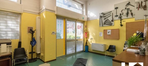 Коммерческая недвижимость с 2 комнатами в Брешиа, Италия № 52584 15