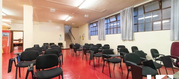 Коммерческая недвижимость с 2 комнатами в Брешиа, Италия № 52584 3