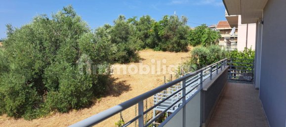 Квартира с 3 спальнями в Пескара, Италия № 342143 26