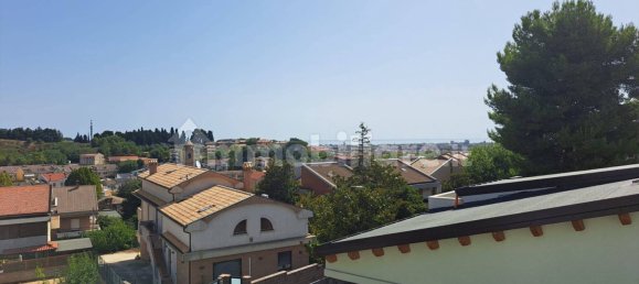 Квартира с 3 спальнями в Пескара, Италия № 342143 24