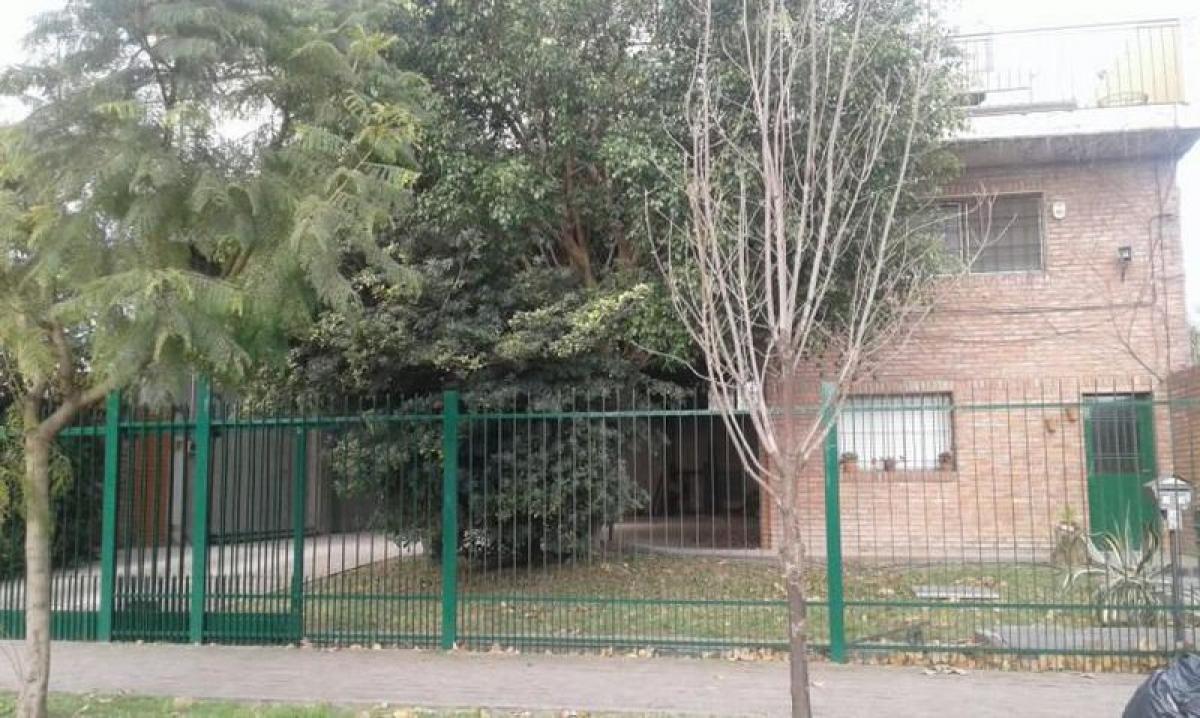 2 bedrooms House in General San Martin, Argentina No. 19875