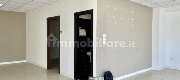 2-salle Propriété commerciale à Perugia, Italy No. 279881 9