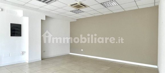 2-salle Propriété commerciale à Perugia, Italy No. 279881 11