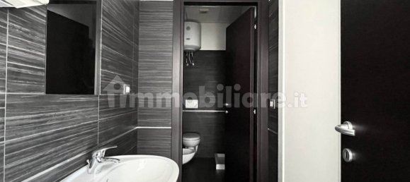 2-salle Propriété commerciale à Perugia, Italy No. 279881 16