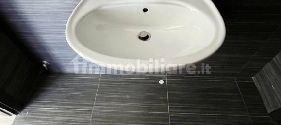 2-salle Propriété commerciale à Perugia, Italy No. 279881 18