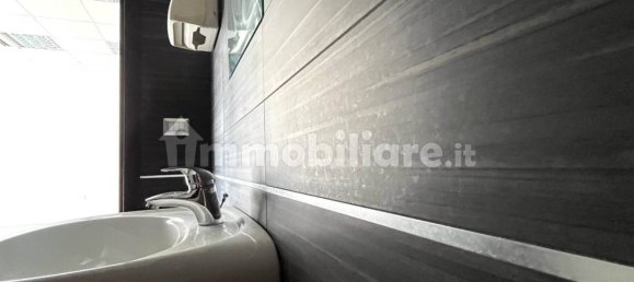 2-salle Propriété commerciale à Perugia, Italy No. 279881 17