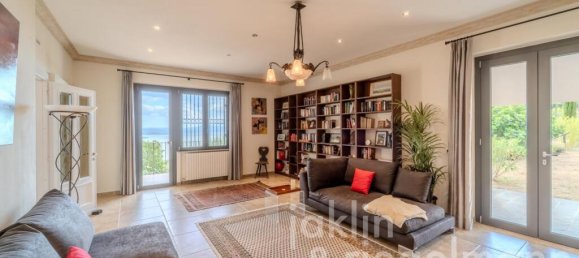 Villa de 5 dormitorios en Passignano sul Trasimeno, Italy No. 381074 46