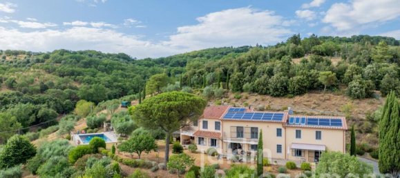 5 bedrooms Villa in Passignano sul Trasimeno, Italy No. 381074 7