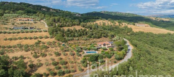5 bedrooms Villa in Passignano sul Trasimeno, Italy No. 381074 11