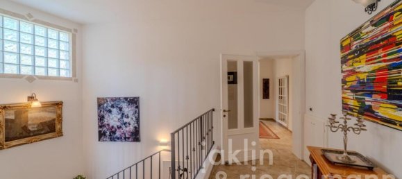 Villa de 5 dormitorios en Passignano sul Trasimeno, Italy No. 381074 47