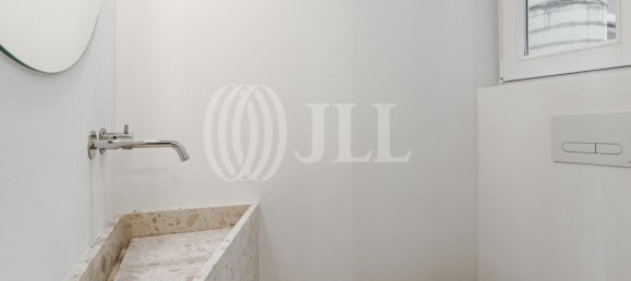 3 bedrooms Apartment in Lisbon, Portugal No. 136098 12